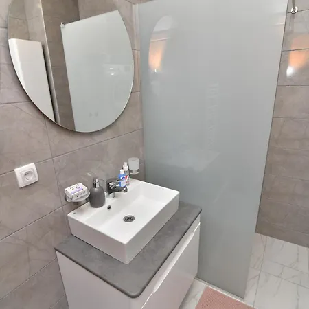 Apartman Dina Pirot Exterior photo