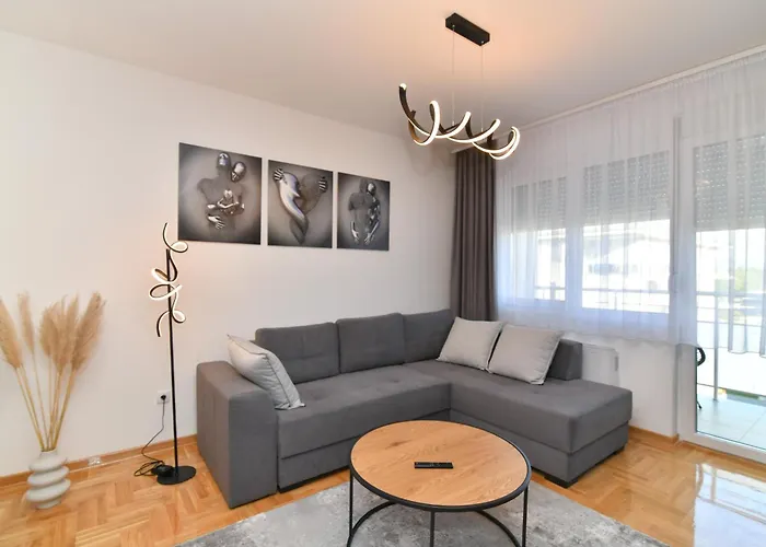 Apartman Dina