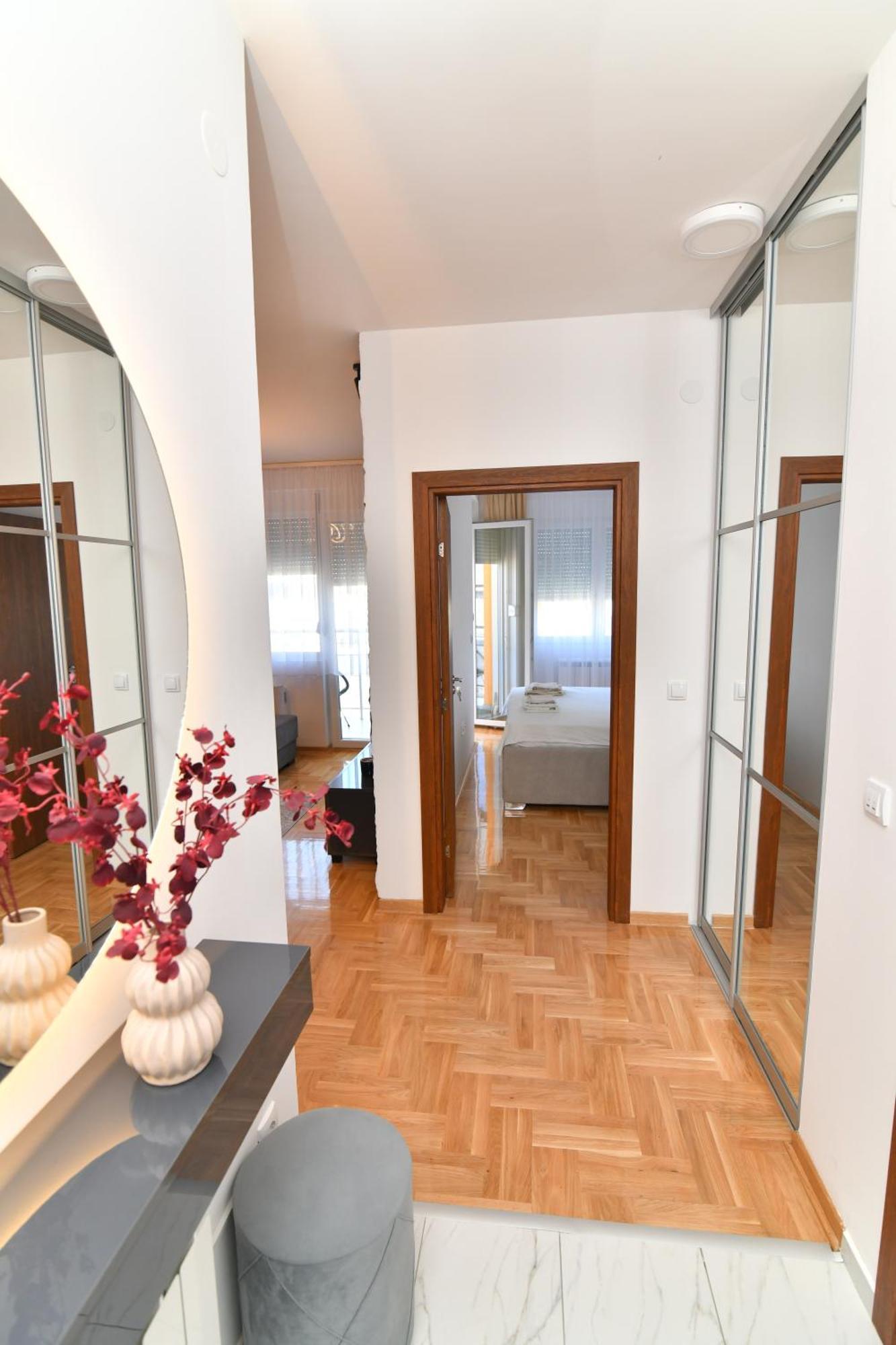 Apartment Dina Pirot