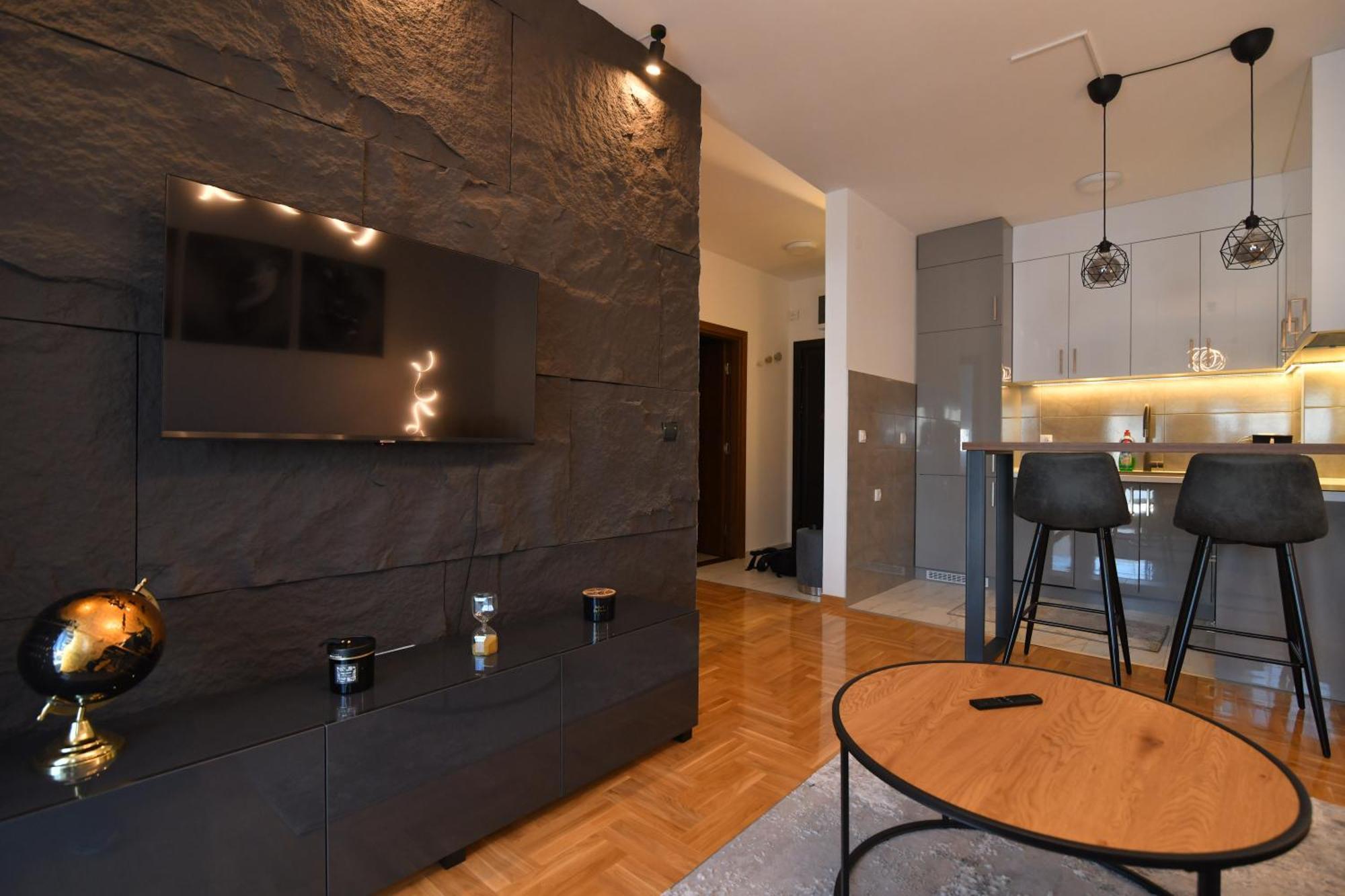 Apartment Dina *