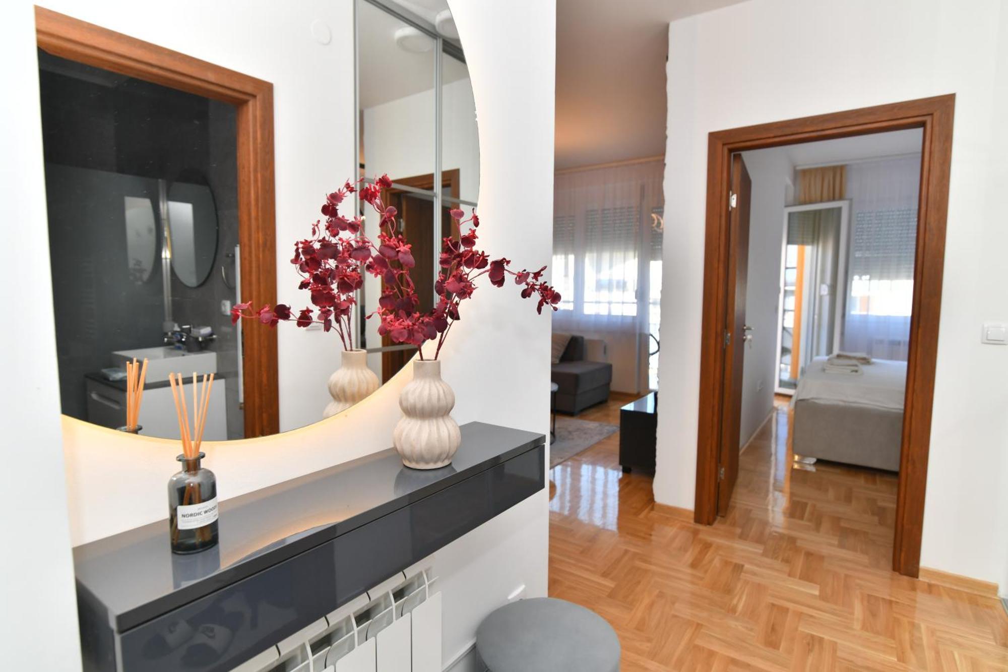 Dina Apartment *